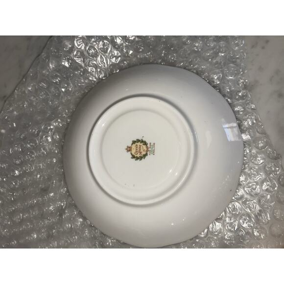 Queen Anne Roses Footed Cup & Saucer Set England - Picture 6 of 10